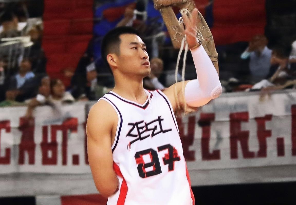 弗雷德·范弗利特NBA职业生涯崛起之路解析