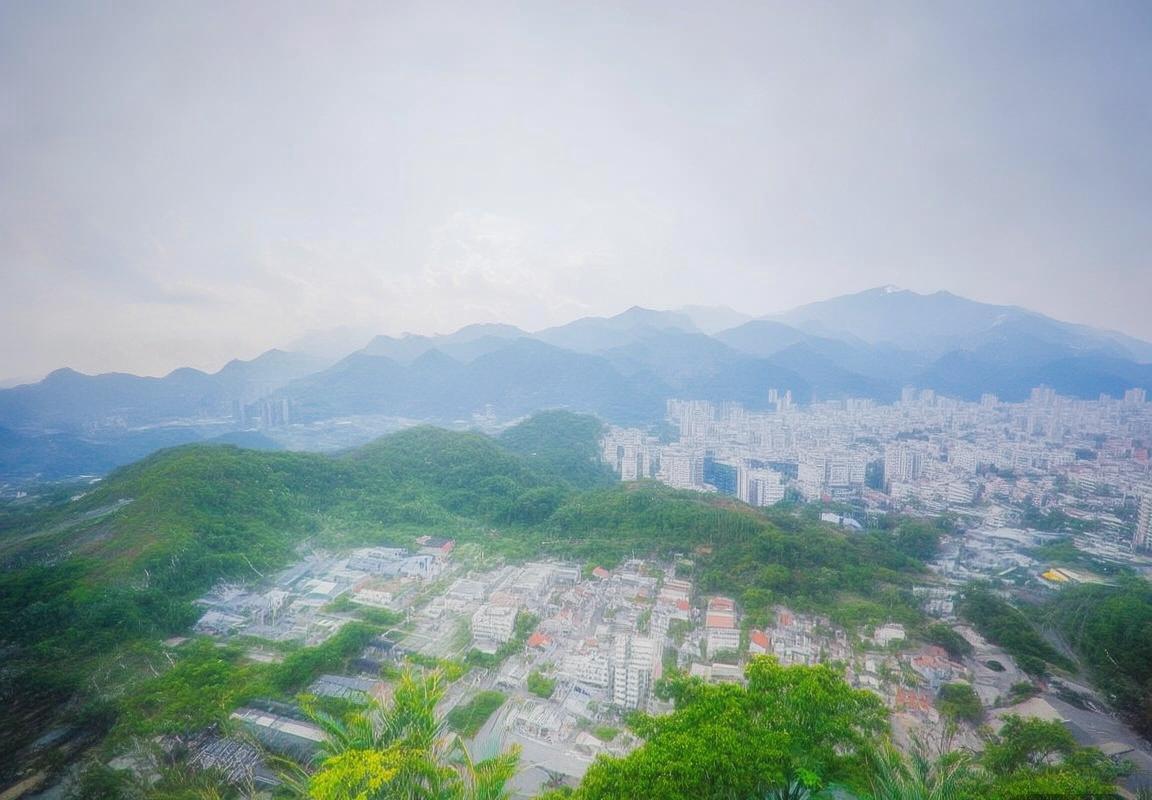 巴塞罗那对塞维利亚：百年足球对决，荣耀巅峰对决回顾